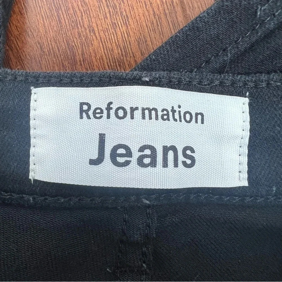 Reformation High Rise & Skinny Jeans in Black Wash Size 25 B22 - Picture 6 of 7